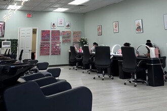 6442-6480 Land O Lakes Blvd, Land O' Lakes, FL à louer Photo intérieure- Image 1 de 3