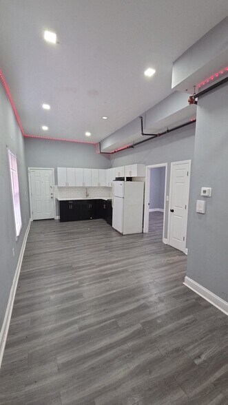 62 Lafayette St, Paterson, NJ à vendre - Photo intérieure - Image 3 de 18