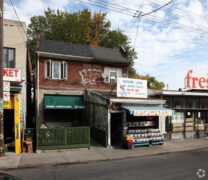 243-245 Augusta Ave, Toronto, ON à vendre - Photo principale - Image 1 de 2
