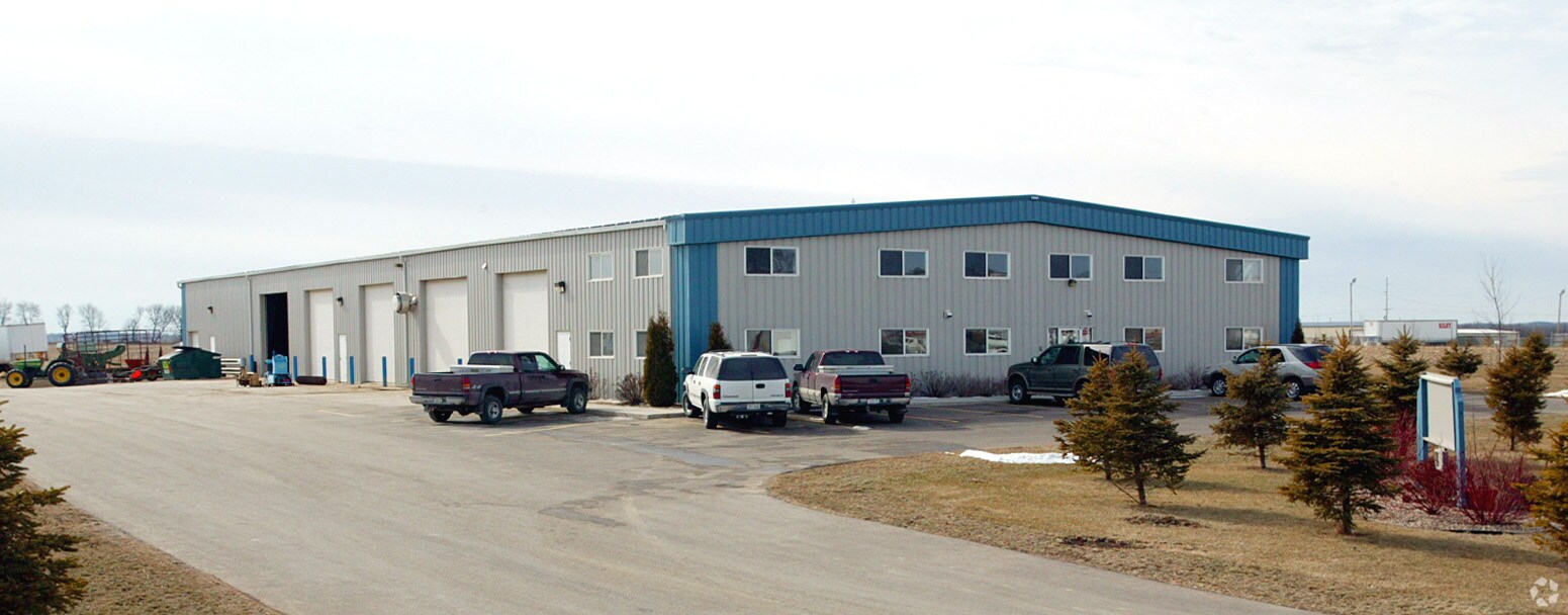 4197 Reardon Rd, De Forest, WI à louer Photo principale- Image 1 de 13