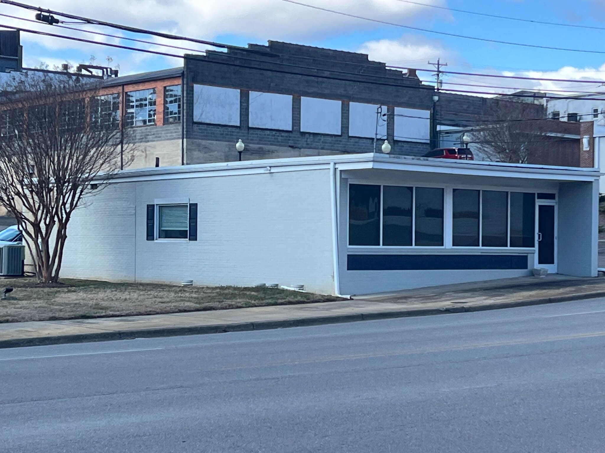165 N Renfro St, Mount Airy, NC for sale Primary Photo- Image 1 of 11