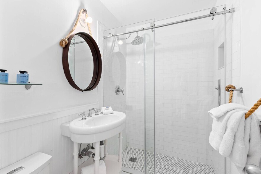 281 County Road 39A, Southampton, NY à vendre - Photo intérieure - Image 3 de 25