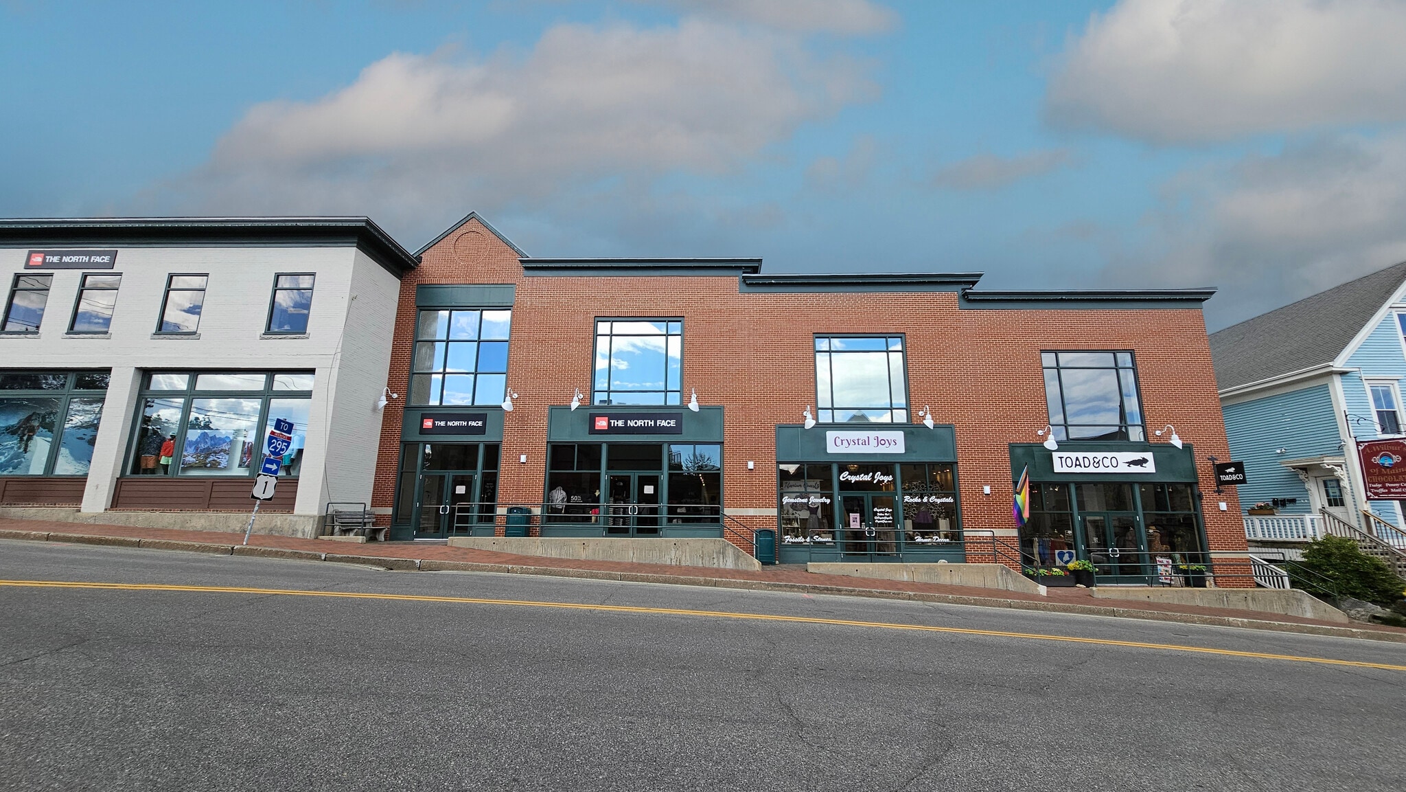 9 Bow St, Freeport, ME for lease Primary Photo- Image 1 of 15