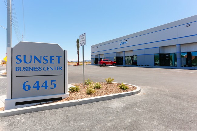 Plus de détails pour 6445 W Sunset Rd, Las Vegas, NV - Industriel à louer