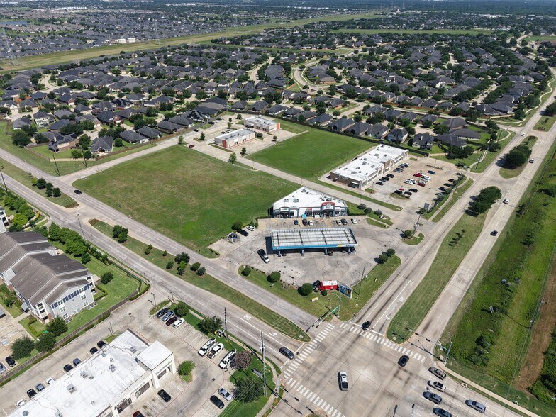 Beechnut & Grand Mission Blvd, Richmond, TX à louer - Photo du bâtiment - Image 3 de 12