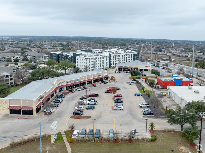 615 W Slaughter Ln, Austin, TX à louer - Aérien - Image 3 de 3