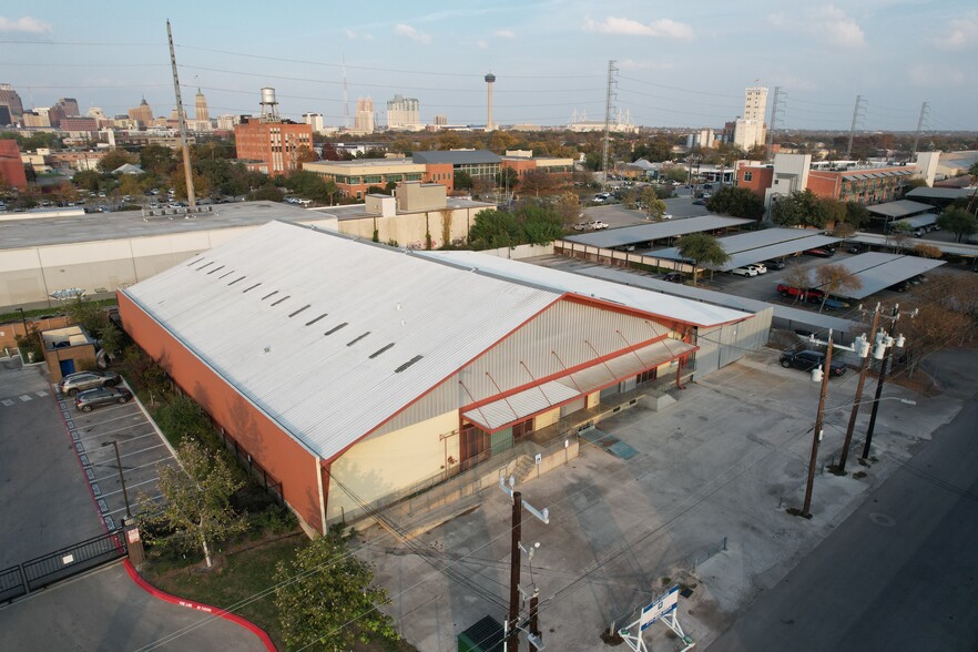 319 W Peden, San Antonio, TX for sale - Building Photo - Image 3 of 15