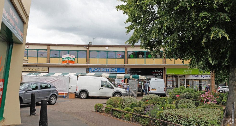 1-12 Townsend Pl, Kingswinford for lease - Building Photo - Image 3 of 3