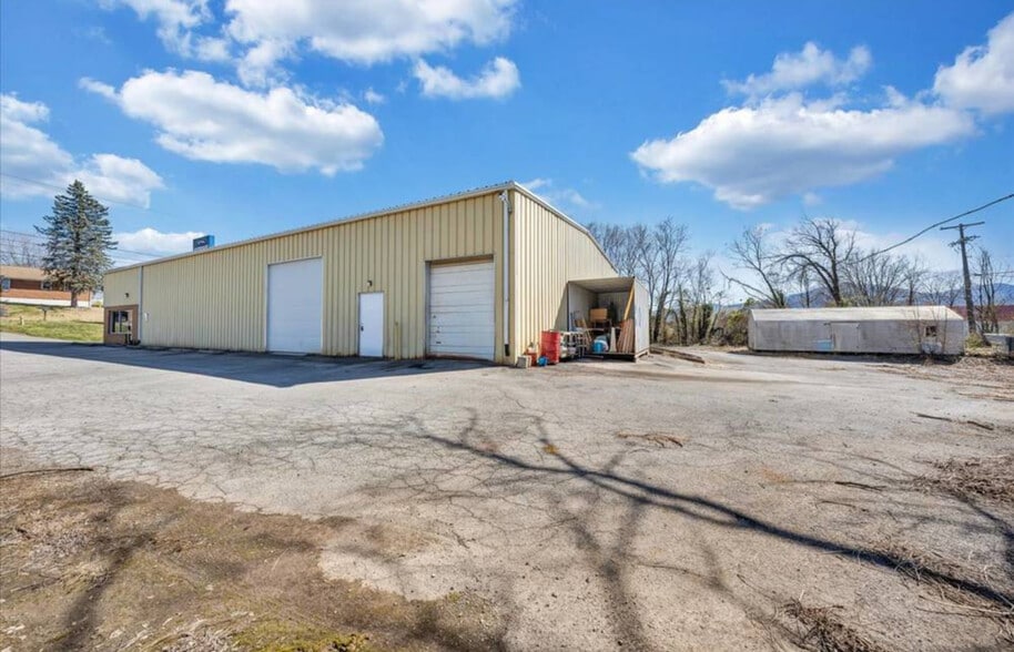 117 Goodwin Ave, Salem, VA for lease - Building Photo - Image 2 of 15