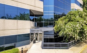 1801 Robert Fulton Dr, Reston, VA for lease Interior Photo- Image 2 of 9