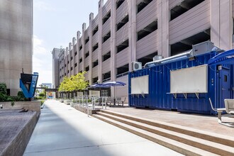 100 W Bay St, Jacksonville, FL for lease Interior Photo- Image 1 of 2