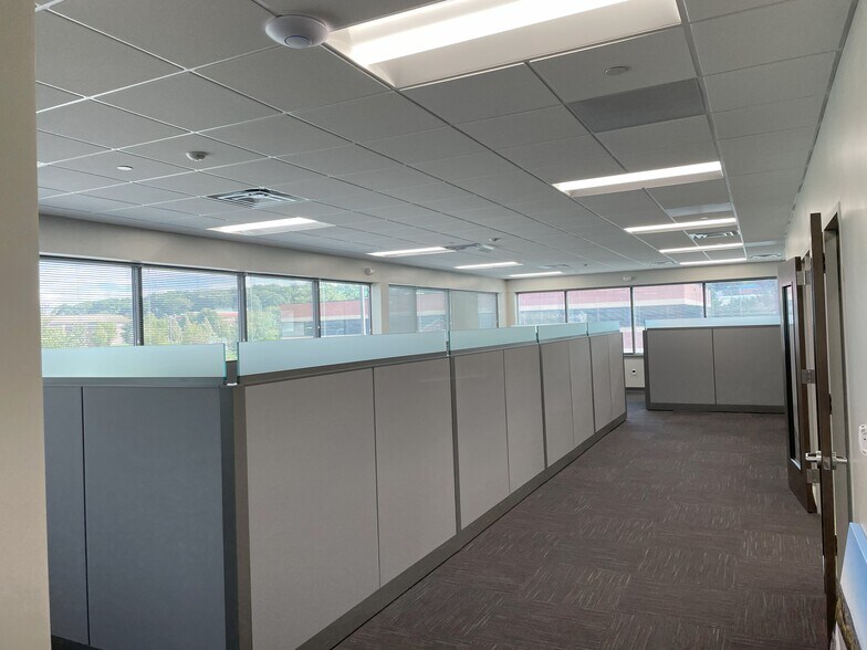 5053 Ritter Rd, Mechanicsburg, PA à louer - Photo intérieure - Image 3 de 9