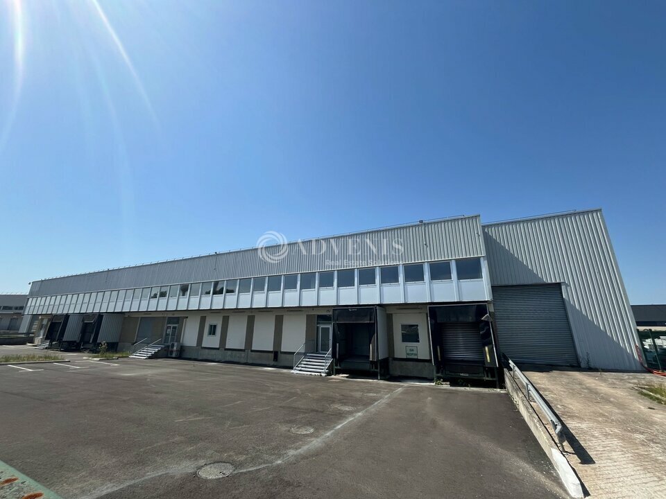 Industrial in Sucy-en-Brie for lease Building Photo- Image 1 of 12