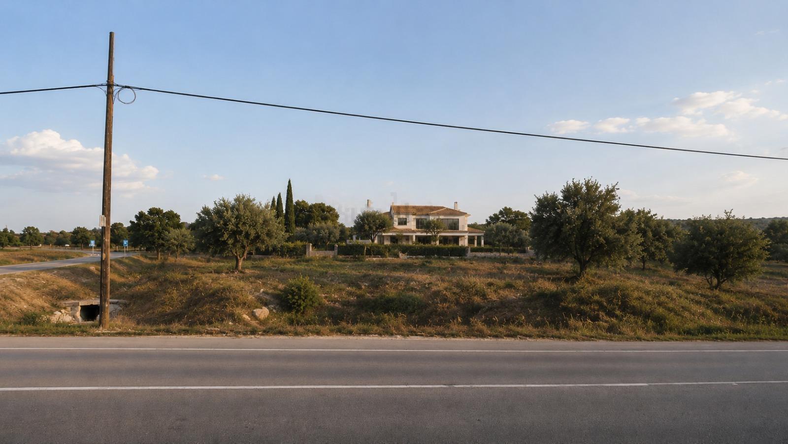 Chaparritas, 60, Villavieja del Lozoya, Madrid for sale Primary Photo- Image 1 of 12