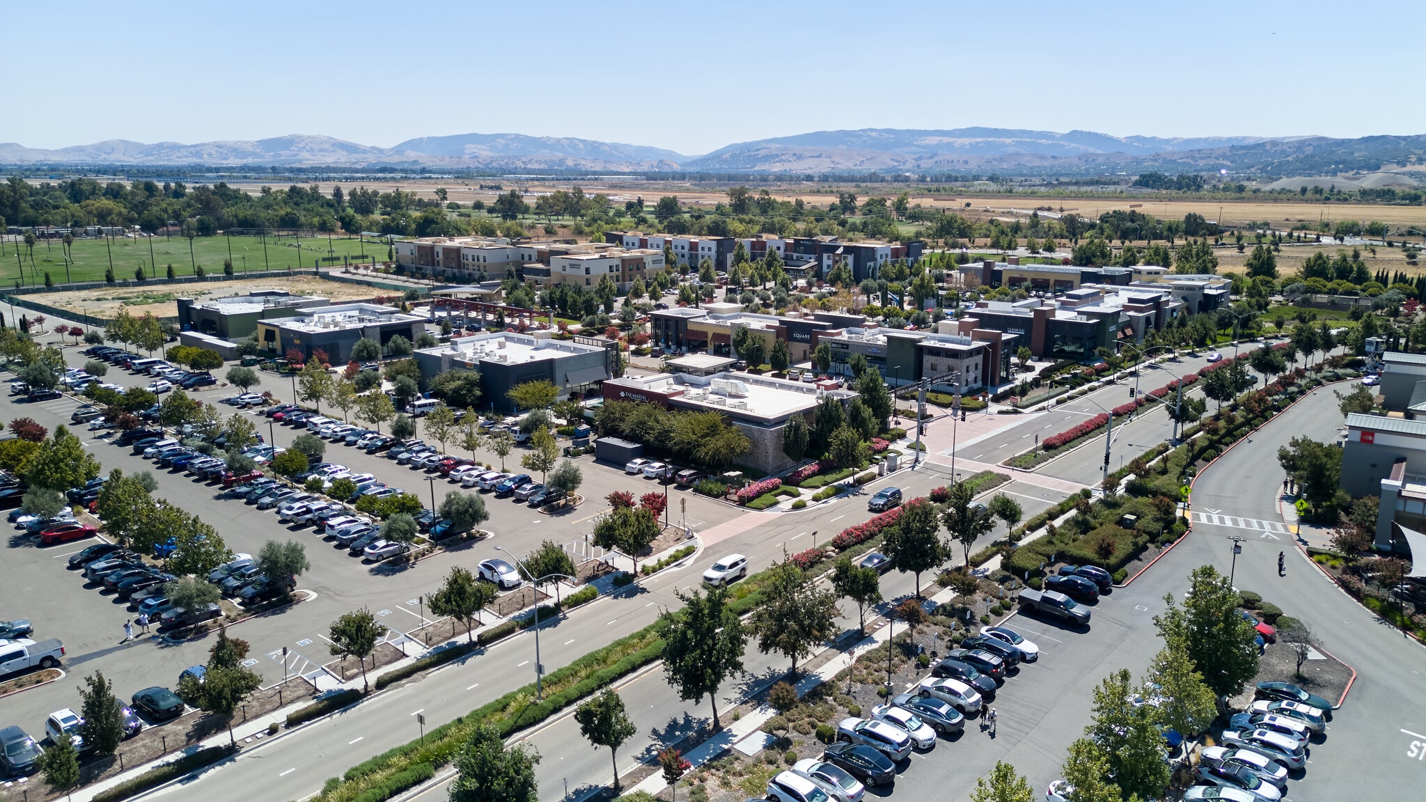 4705-4729 Livermore Outlets Dr, Livermore, CA for lease Building Photo- Image 1 of 31