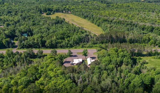 Plus de détails pour 6622 US-2 Hwy, Hurley, WI - Commerce de détail à vendre