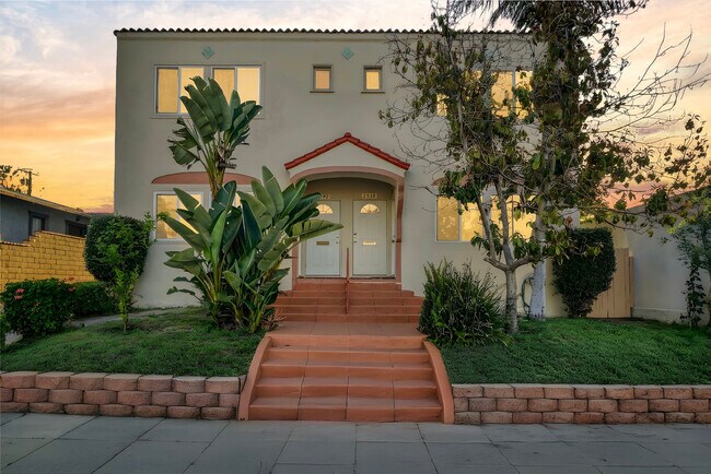 More details for 2536 Atlantic Ave, Long Beach, CA - Multifamily for Sale