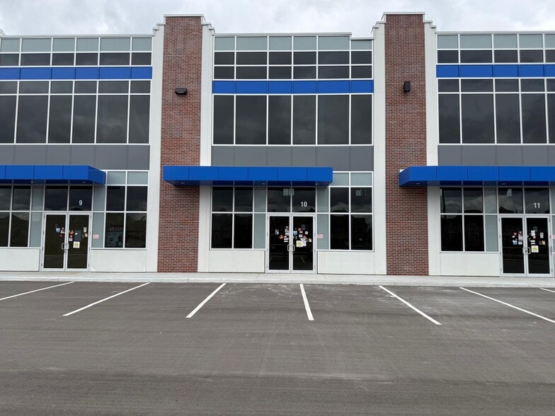 10900 Dixie Rd, Brampton, ON à vendre - Photo du bâtiment - Image 2 de 8