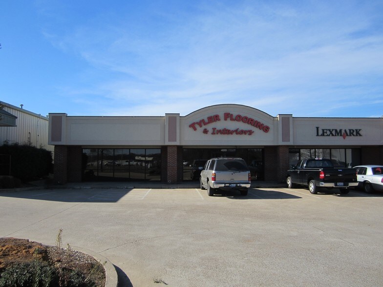 4545 Old Jacksonville Hwy, Tyler, TX à louer - Photo du bâtiment - Image 2 de 25