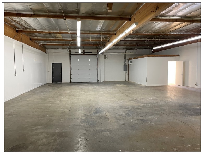 13213 Saticoy St, North Hollywood, CA for lease - Building Photo - Image 2 of 5