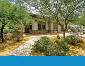 3035 S Ellsworth Rd, Mesa, AZ à louer Photo du bâtiment- Image 2 de 4