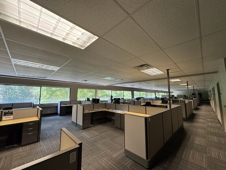 4005 Rodney Parham Rd, Little Rock, AR à louer - Photo du bâtiment - Image 3 de 7