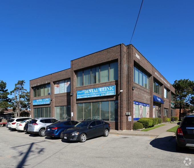 2978 Islington Ave, Toronto, ON à louer - Photo du bâtiment - Image 2 de 4