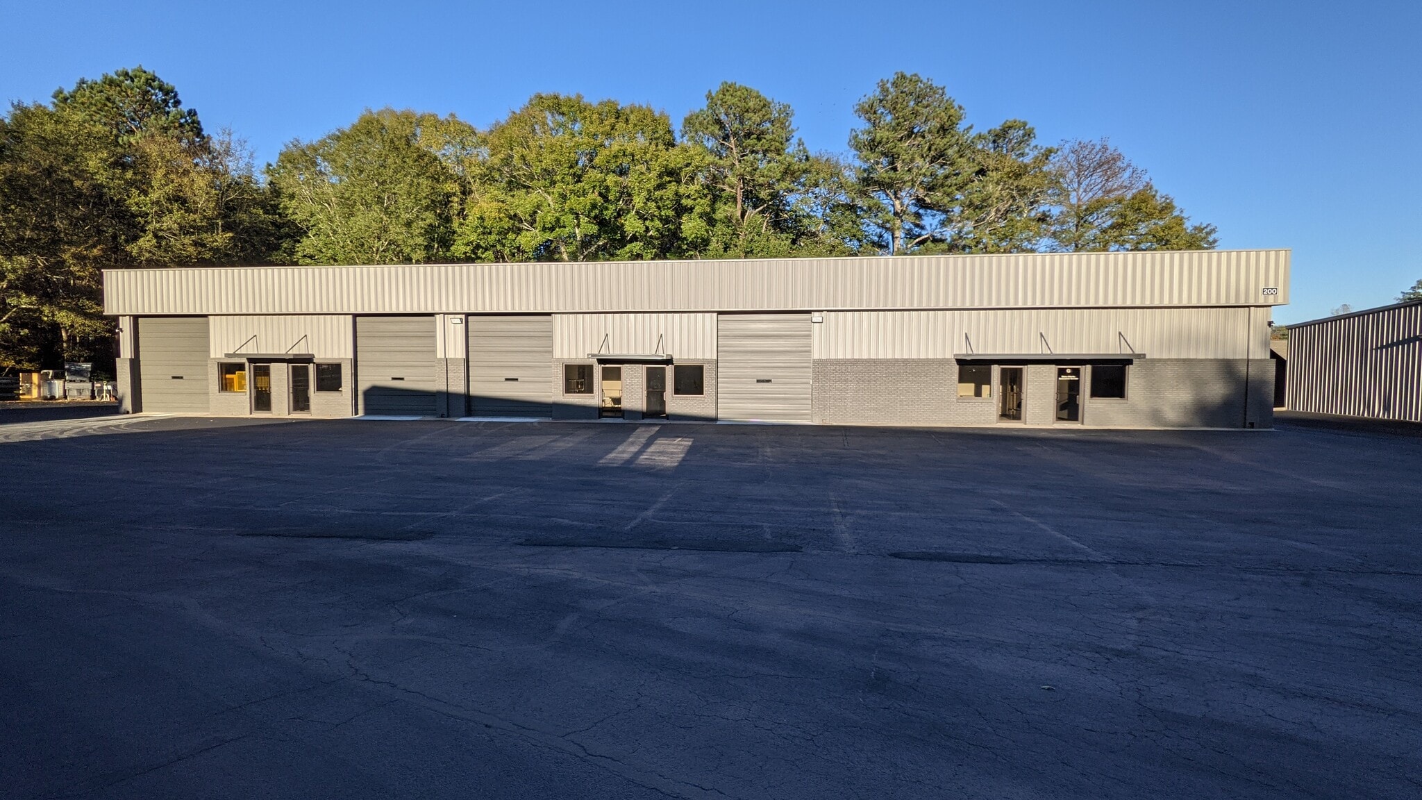 76 Bay Creek Rd, Loganville, GA for lease Primary Photo- Image 1 of 15