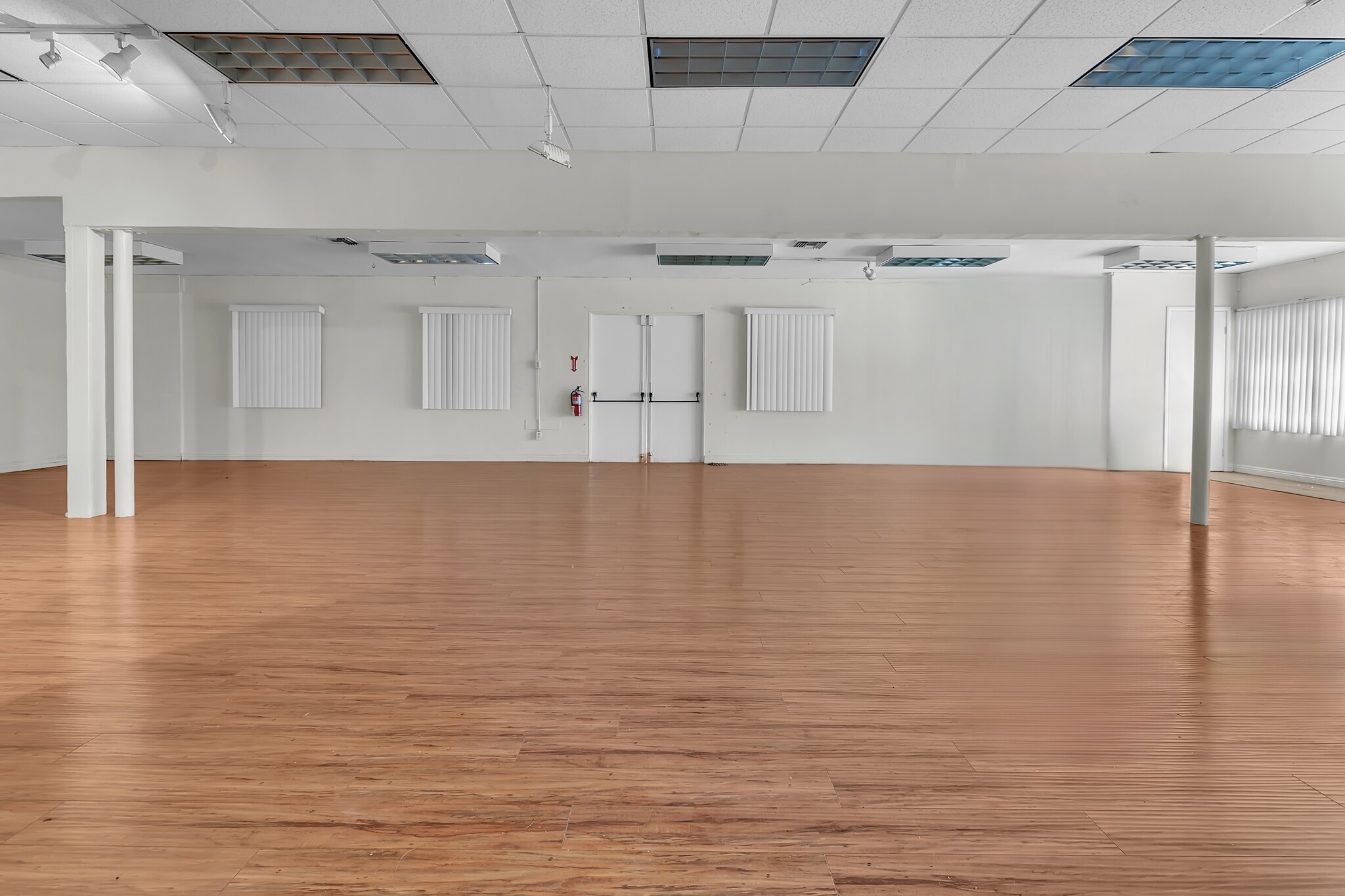 9707 Flower St, Bellflower, CA for lease Building Photo- Image 1 of 36