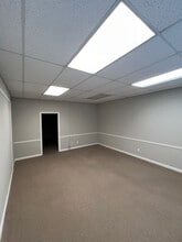 474 Woodycrest Ave, Nashville, TN for lease Interior Photo- Image 2 of 7