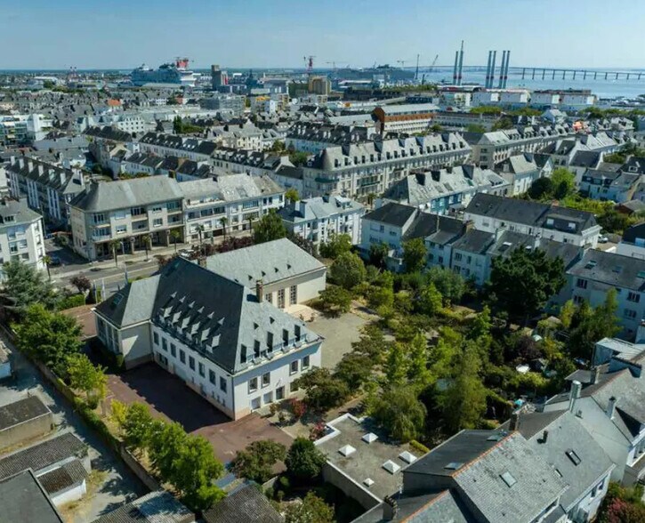 35 Avenue Du Général De Gaulle, Saint-Nazaire à louer - Photo du bâtiment - Image 2 de 14