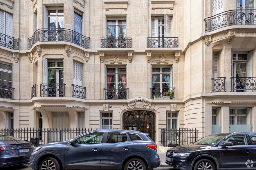 179 Rue De La Pompe, Paris à louer - Photo du bâtiment - Image 3 de 4