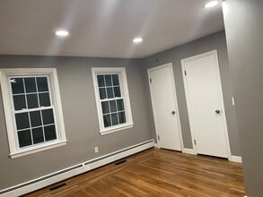 196 Cottage St, Pawtucket, RI for lease Interior Photo- Image 2 of 4