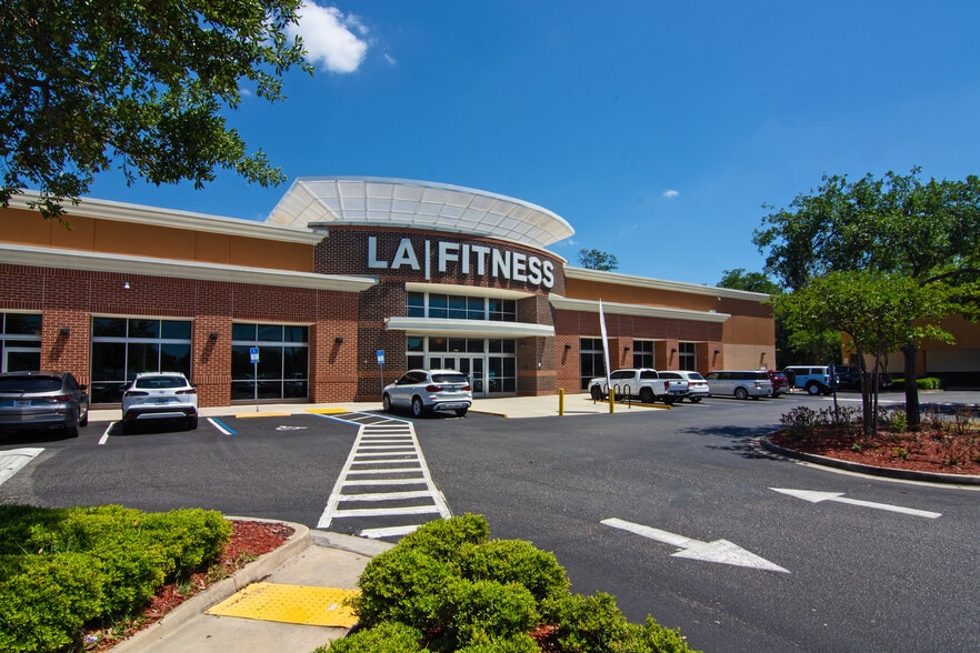 3600 W University Blvd, Jacksonville, FL for lease - Building Photo - Image 1 of 13