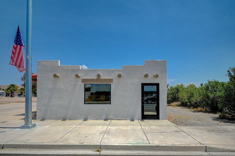 156 N Moapa Valley Blvd, Overton, NV à vendre - Photo du bâtiment - Image 1 de 5