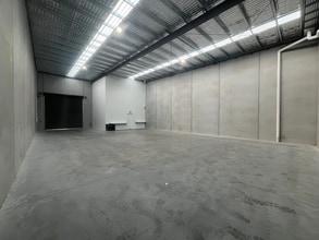16 Kelly Ct, Springvale for lease Interior Photo- Image 2 of 6