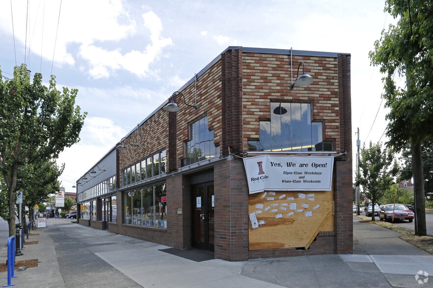 6400-6420 SE Foster Rd, Portland, OR for lease - Primary Photo - Image 2 of 10