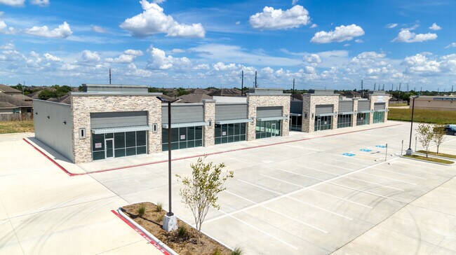 Plus de détails pour 7914 Fry Rd, Cypress, TX - Commerce de détail à louer