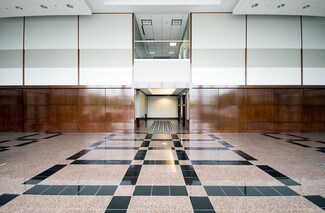 Plus de détails pour 1660 Feehanville Dr, Mount Prospect, IL - Bureau à louer