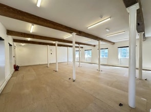 New St, Charfield for lease Interior Photo- Image 2 of 2