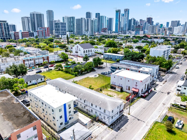 1829 NW 2nd Ct, Miami, FL for sale - Building Photo - Image 2 of 31