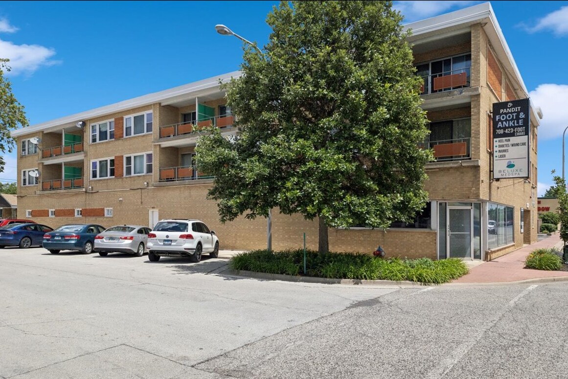 3830 W 95th St, Evergreen Park, IL à louer Photo du bâtiment- Image 1 de 8