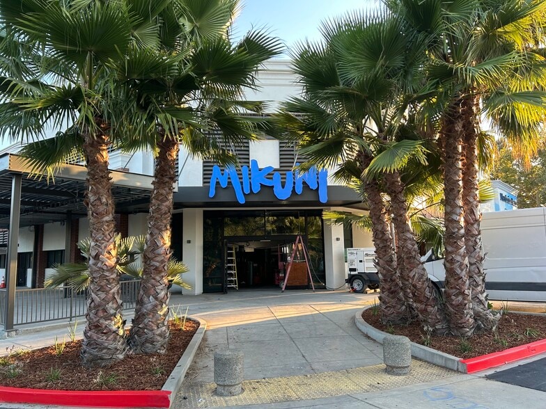 2339 Fair Oaks Blvd, Sacramento, CA for lease - Building Photo - Image 2 of 10