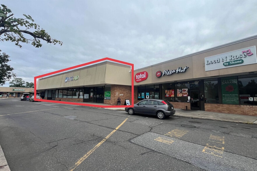 856-994 Middle Country Rd, Middle Island, NY for lease - Building Photo - Image 1 of 10