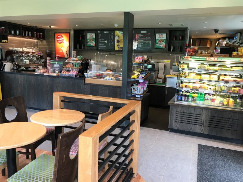 Higginson Park, Pound Ln, Marlow à louer - Photo du bâtiment - Image 2 de 6