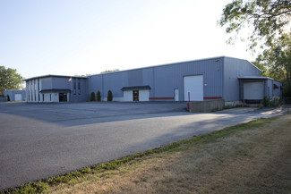 Plus de détails pour 300 N Lake St, Montgomery, IL - Industriel à vendre