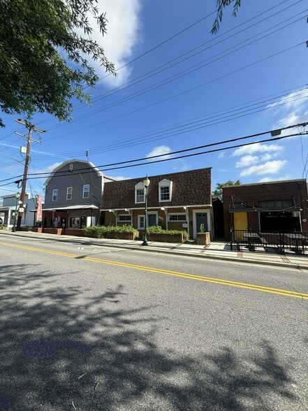 5006 Berwyn Rd, College Park, MD for sale - Building Photo - Image 3 of 6