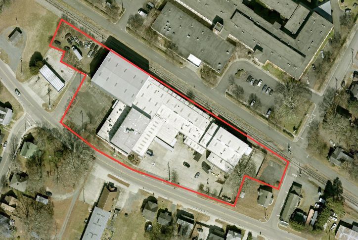 911 E White St, Rock Hill, SC à louer - Photo du bâtiment - Image 2 de 6