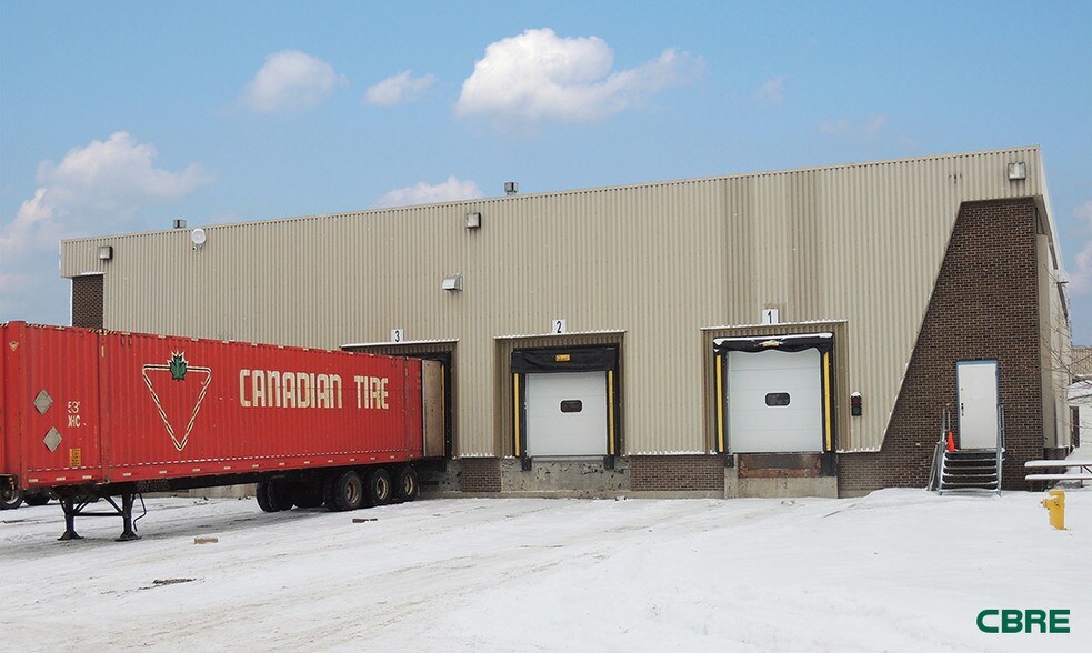 10020 56th Ave, Edmonton, AB à vendre - Photo du bâtiment - Image 1 de 1