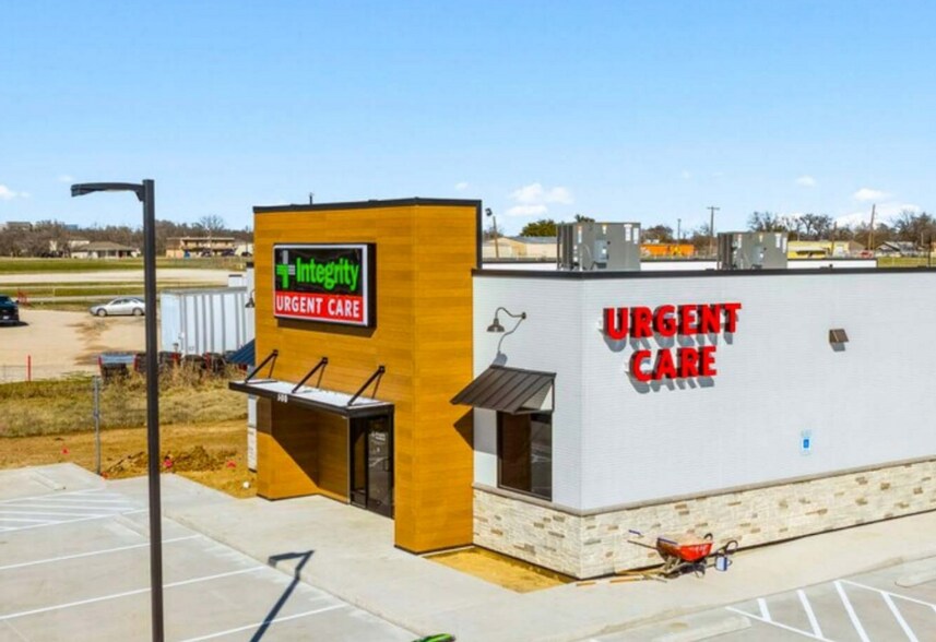 12628 Timberland Crossing, Fort Worth, TX à vendre - Photo du bâtiment - Image 2 de 3